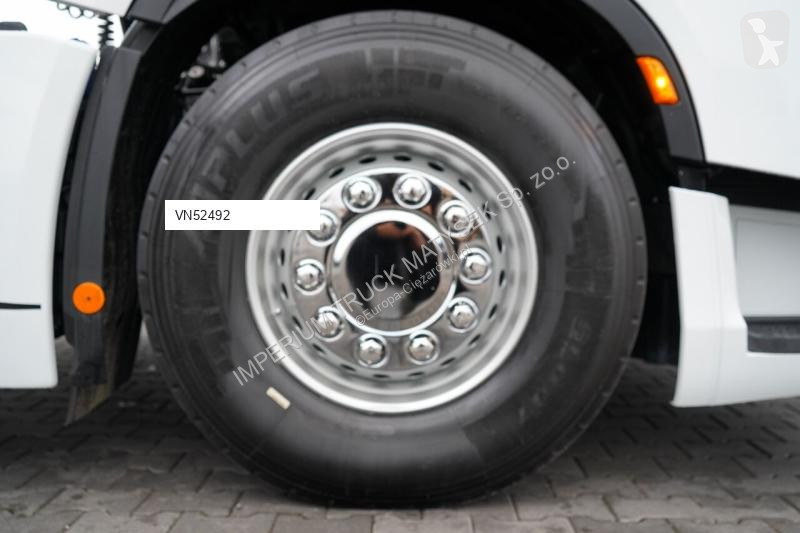 Тягач Iveco / 480