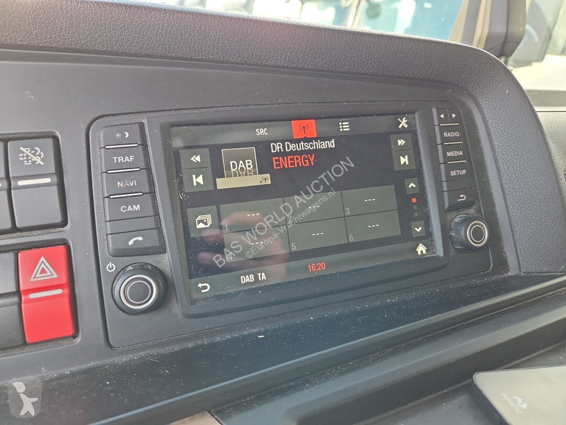 Traktor MAN 18.460