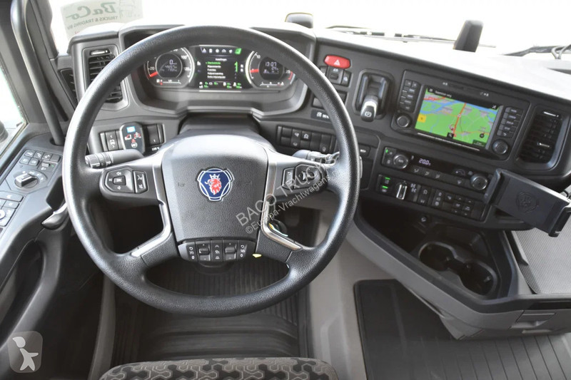 Traktor Scania NGS 6x4 + HMF 2320K-RCS (8x) -...