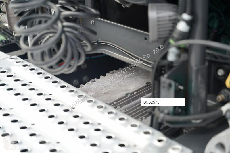 جرار Volvo