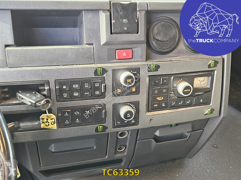 Renault T 480 tractor unit