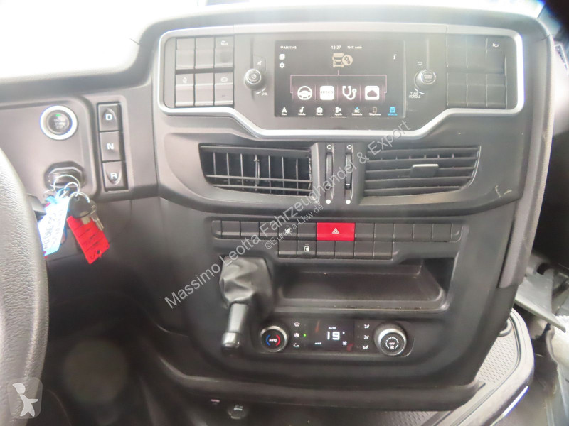 Iveco S-Way 490 Intarder FZ.17 tractor unit