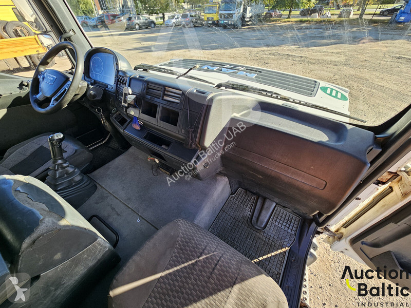 MAN 18.430 tractor unit