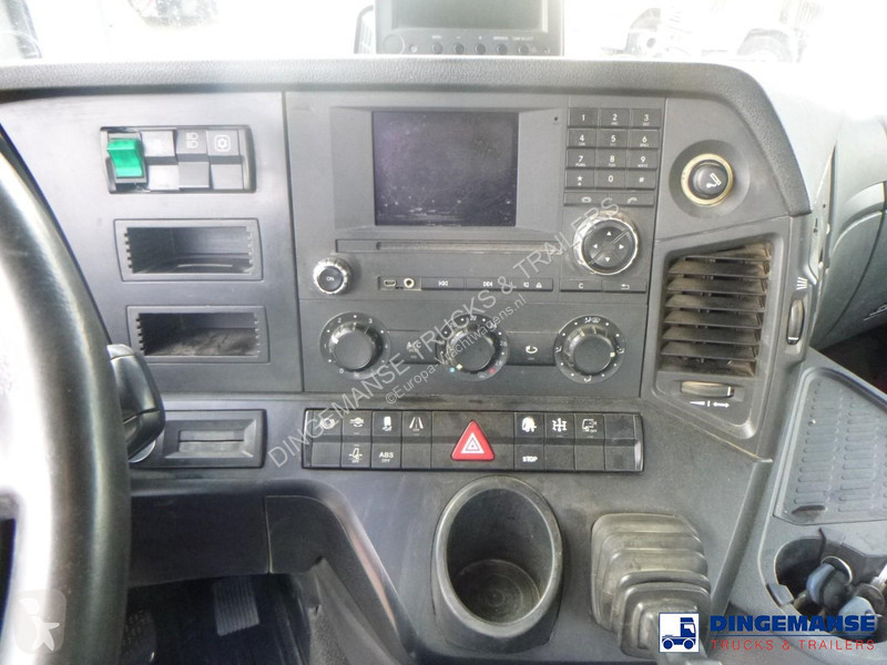 Tahač Mercedes 2645 6x4 Euro 6 + hydraulics