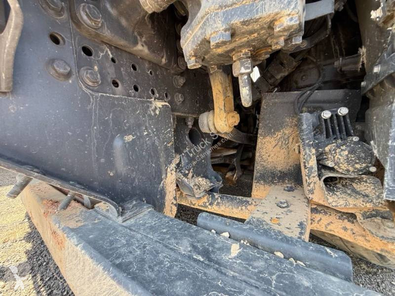 Iveco 490 tractor unit