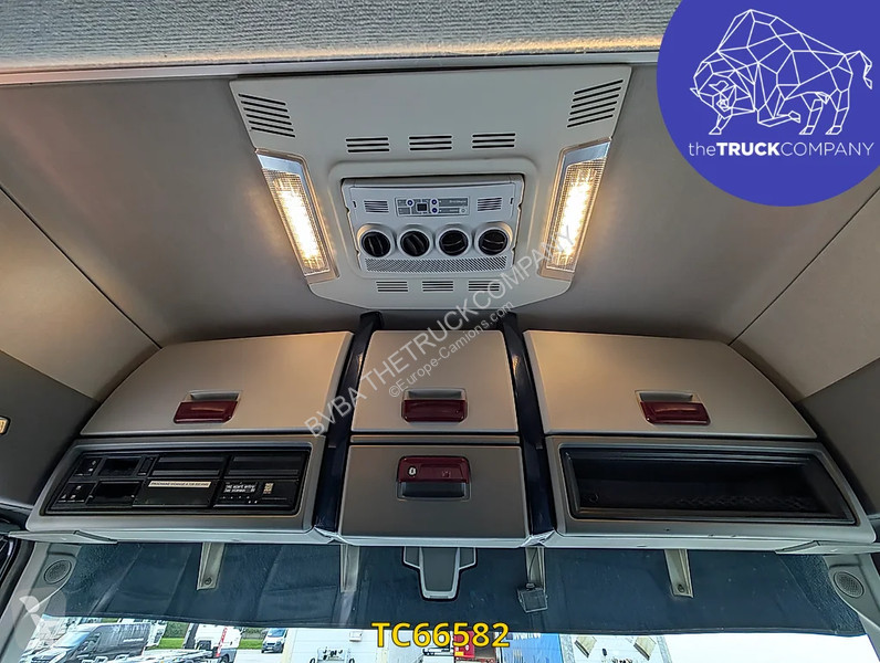 Renault T 520 tractor unit