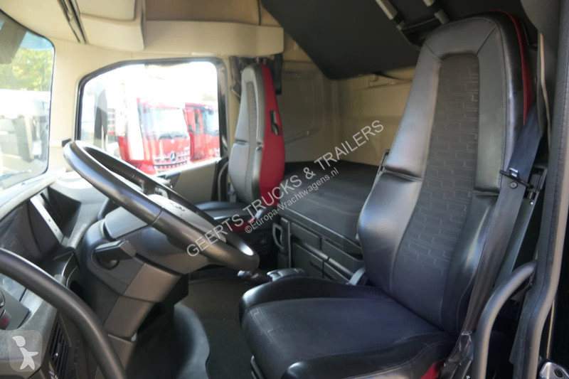 Traktor Volvo 500 | I-PARK-COOL | 2 Tanks |...