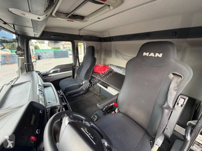 MAN 18.540 tractor unit