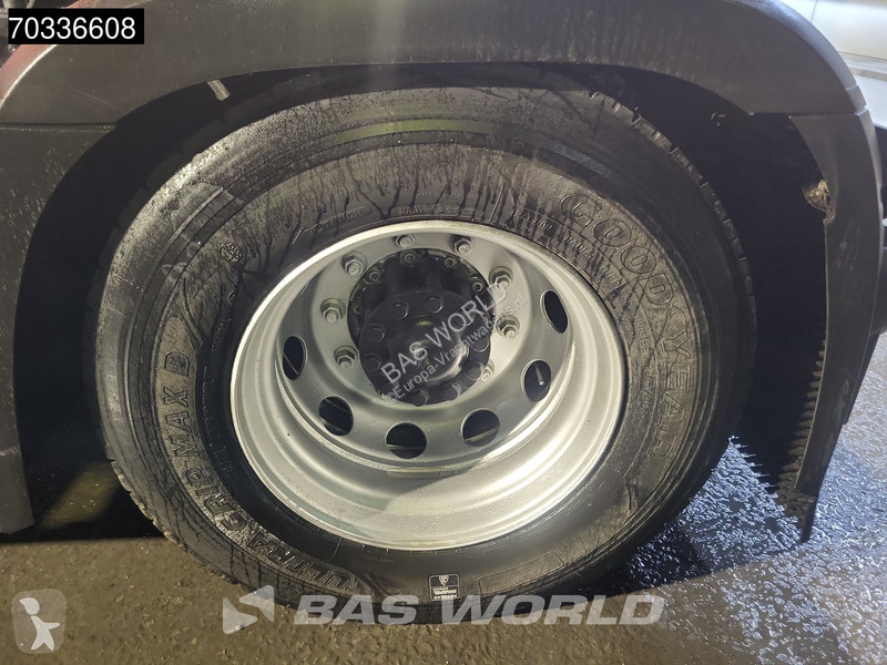 Nyergesvontató Mercedes 1840 4X2 StreamSpace...