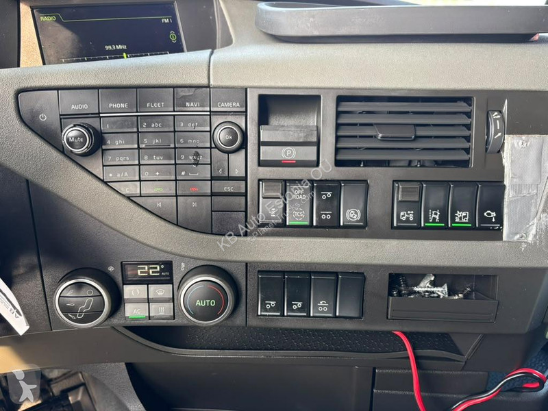 Tahač Volvo 500 6x2 GLOBE XL / HYDRAULICS