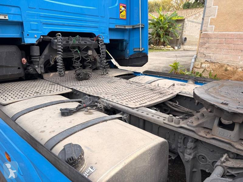Tratores DAF 530