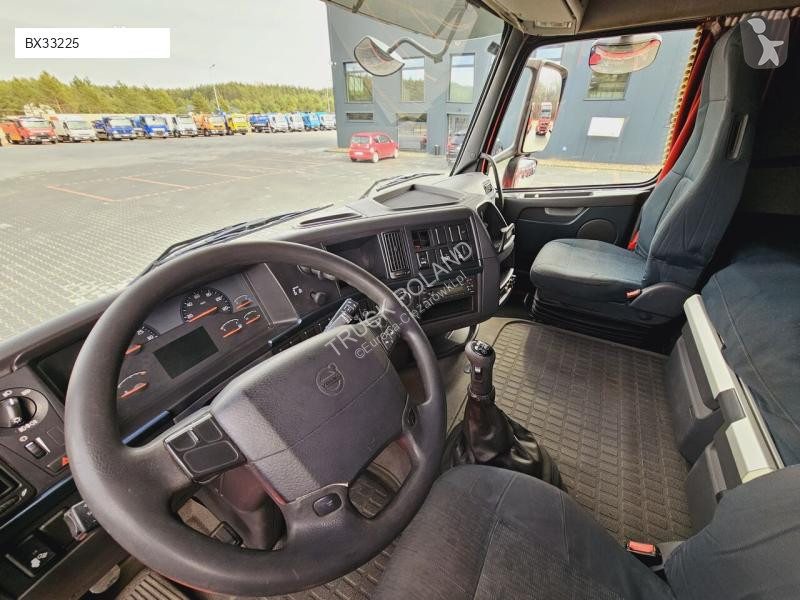 Tahač Volvo XXL NEW TIRES MANUAL 420 EURO 5 2011