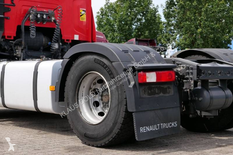 Тягач Renault TRC 36 R