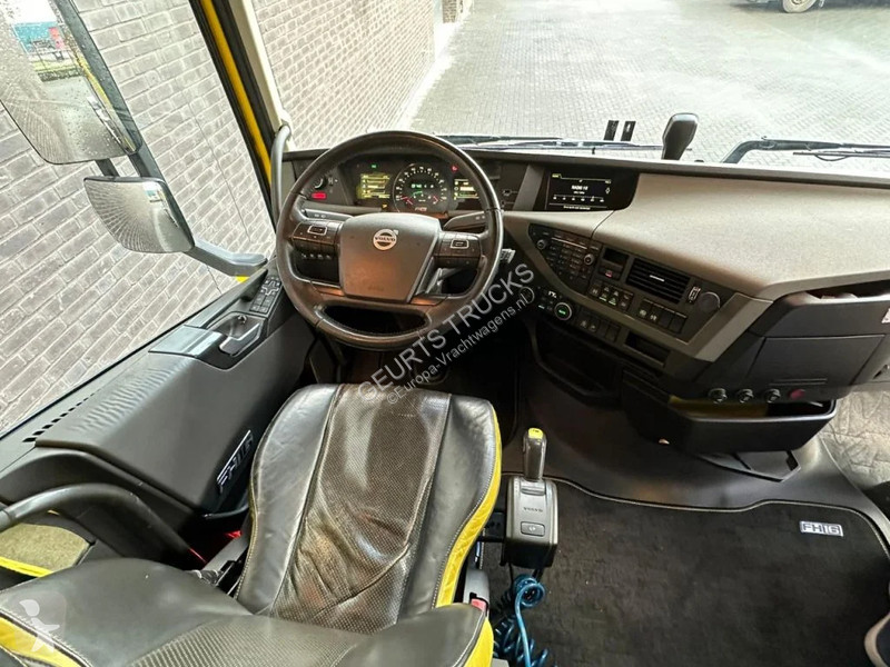 Traktor Volvo 16750 8X4 HEAVY DUTY...