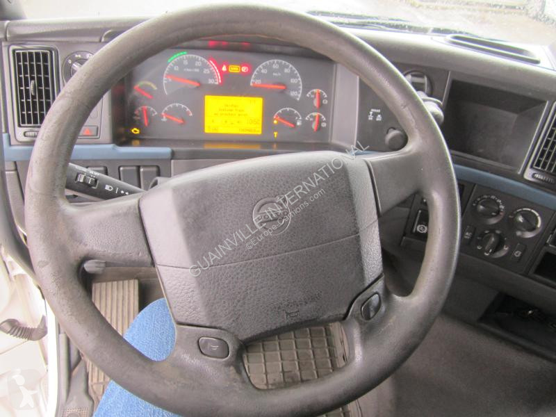 Tracteur Volvo 440