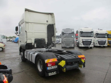Cabeza tractora DAF