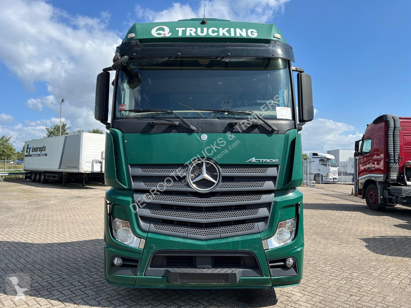 Traktor Mercedes 1845 BigSpace