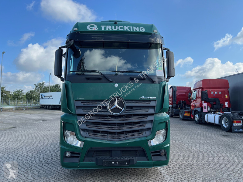 جرار Mercedes 1845 BigSpace