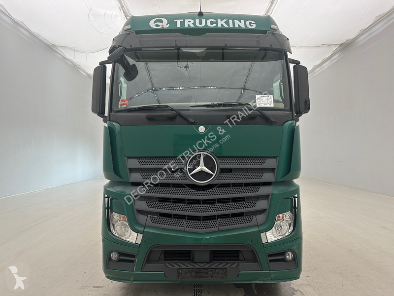 Traktor Mercedes 1945 BigSpace