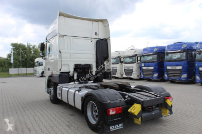 Cabeza tractora DAF
