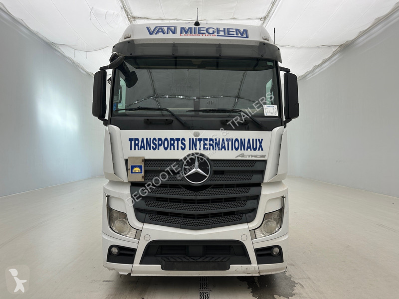 Traktor Mercedes 1842