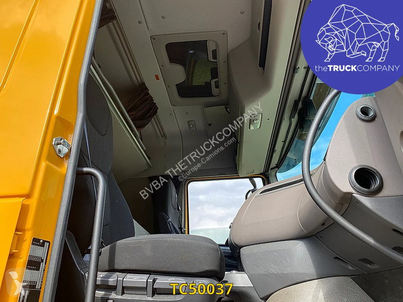 Traktor DAF 480