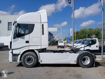 Cabeza tractora Iveco
