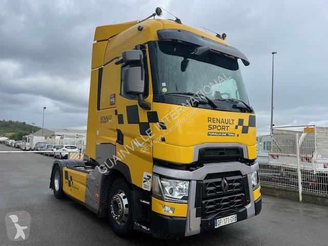 Traktor Renault 520 Gamme T