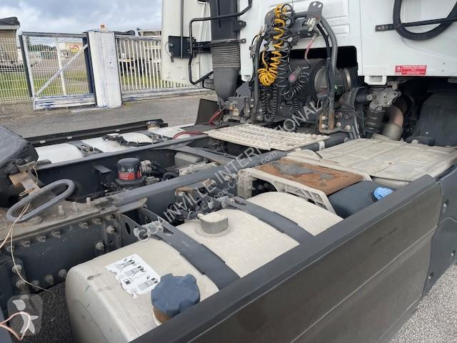 Traktor Renault 460 Gamme T