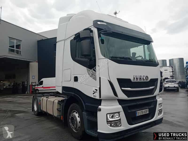 Traktor Iveco