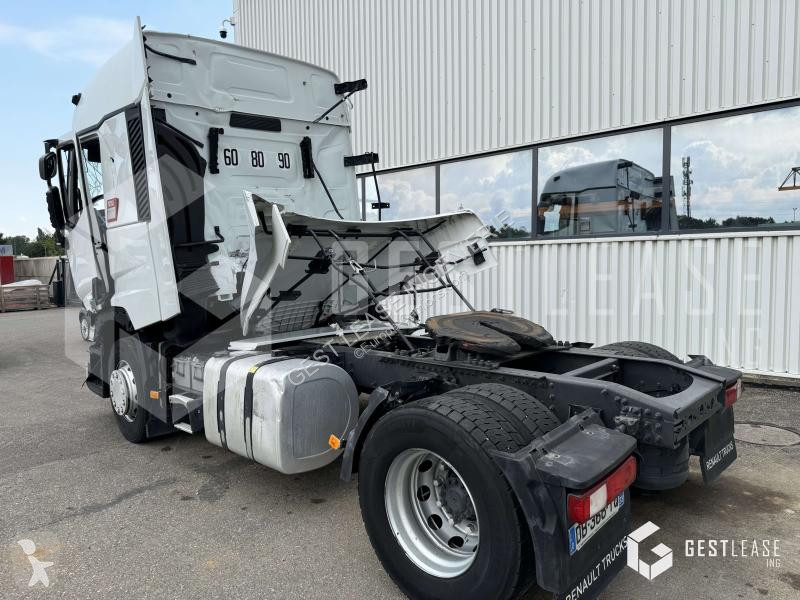 Traktor Renault  T480
