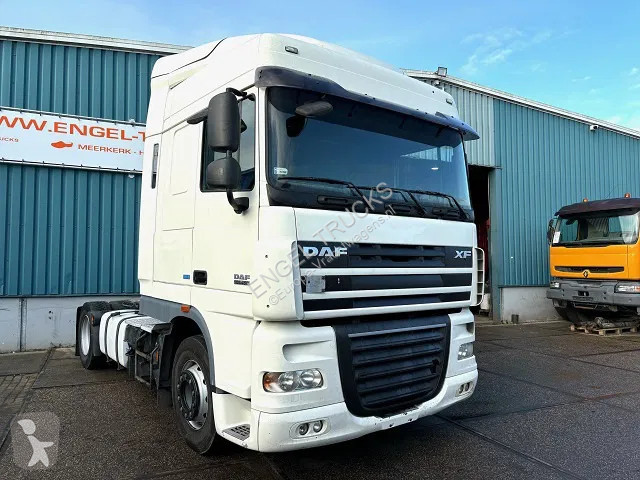 Tracteur DAF 105460 SPACECAB (ZF MANUAL GEARBOX...
