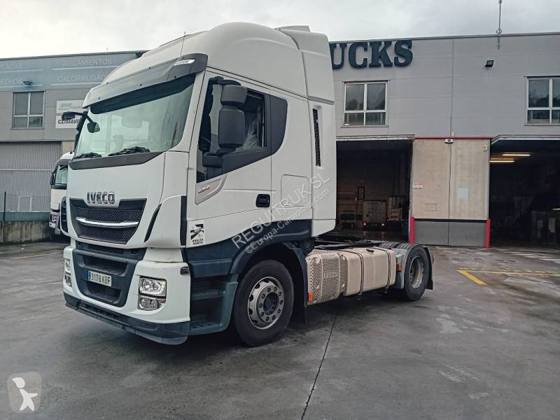 Traktor Iveco