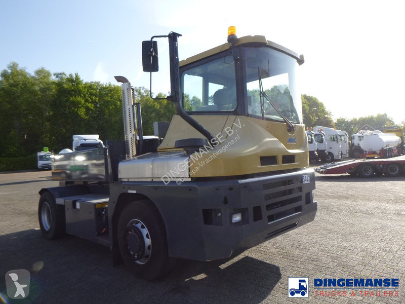 Traktor MOL RM 255 4X4 terminal drawbar tractor...