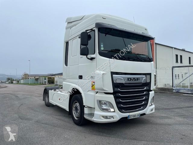 Tracteur DAF 460
