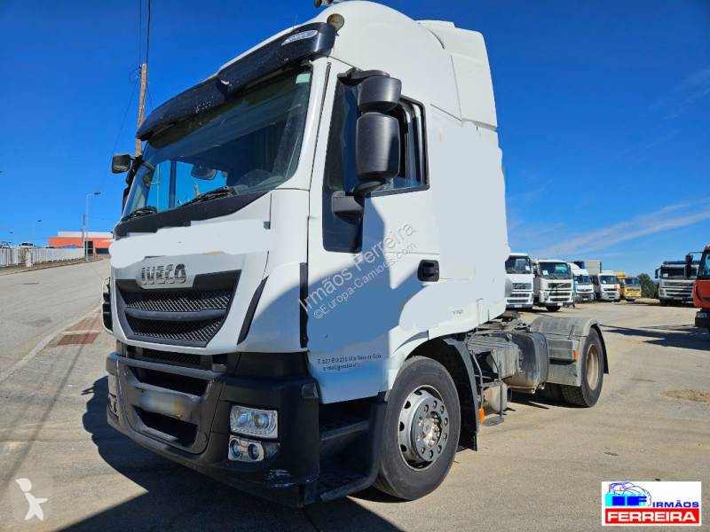 Traktor Iveco
