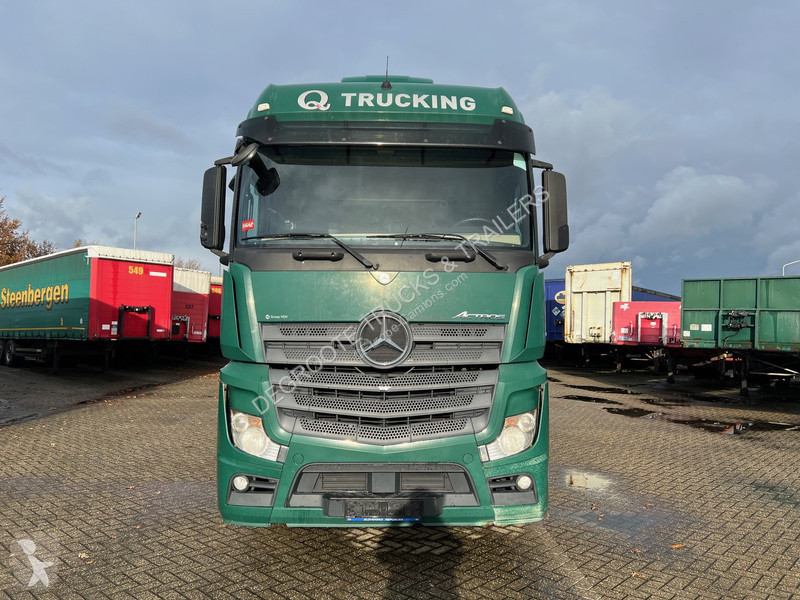 Traktor Mercedes 1845 Bigspace
