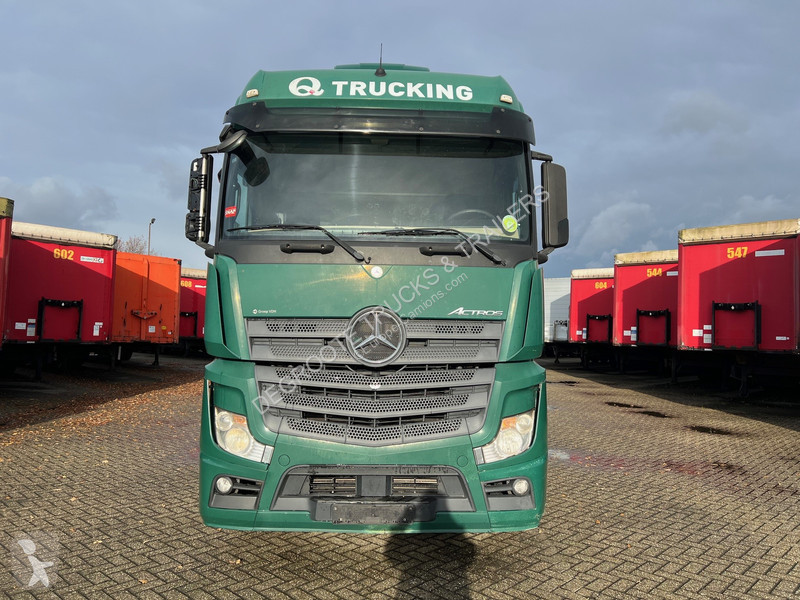 Traktor Mercedes 1845 Bigspace