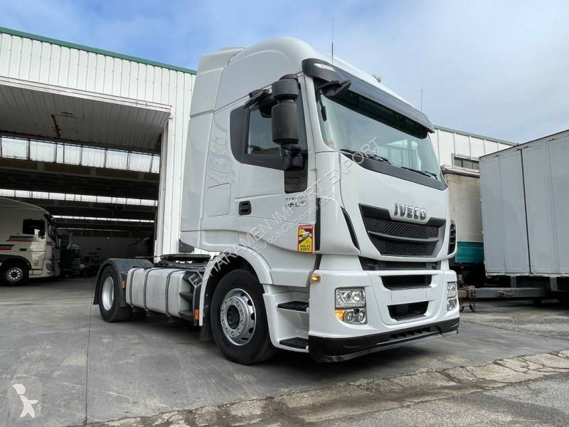Tahač Iveco