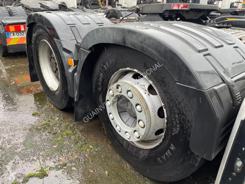 Tracteur Volvo 500