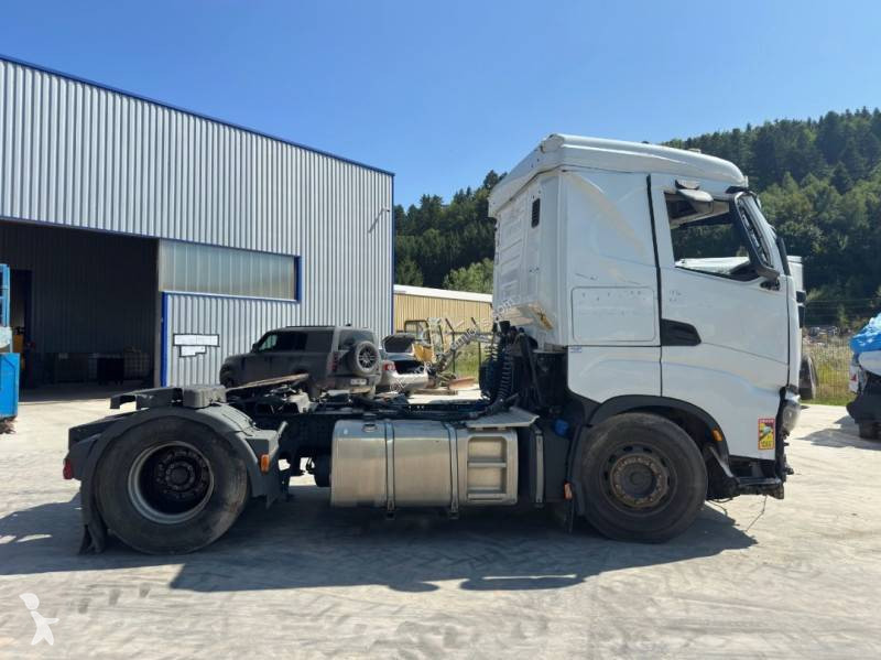 Traktor Iveco