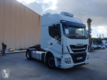 Cabeza tractora Iveco