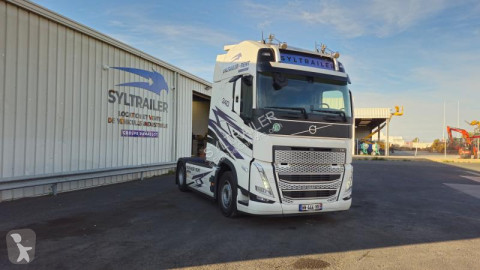 Tracteur Volvo neuf