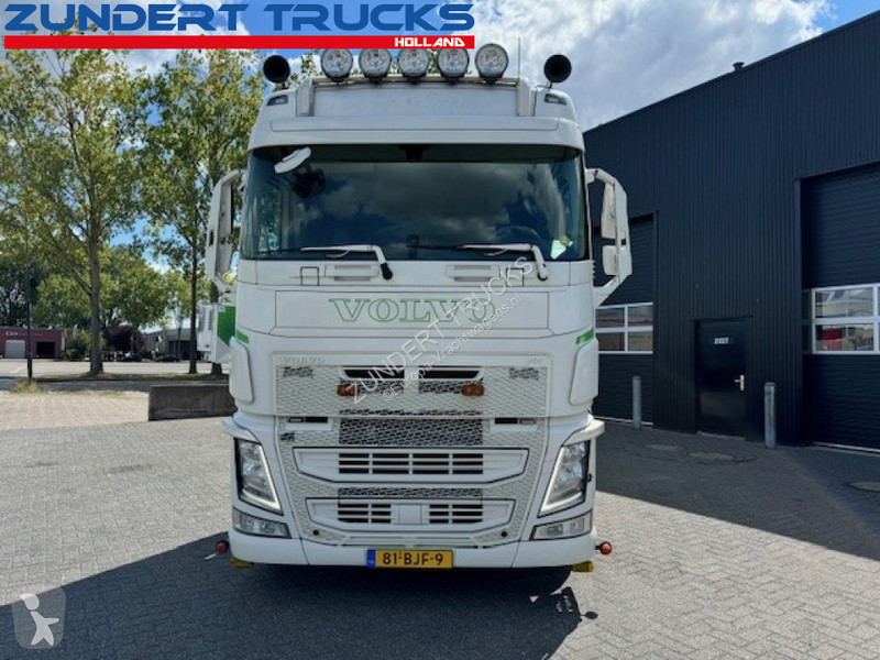 Traktor Volvo 500 GLOBETROTTER