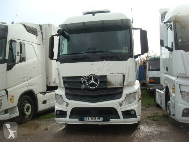 Traktor Mercedes