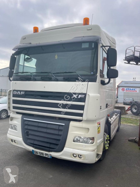 Traktor DAF 460