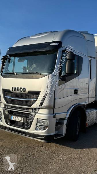 Traktor Iveco