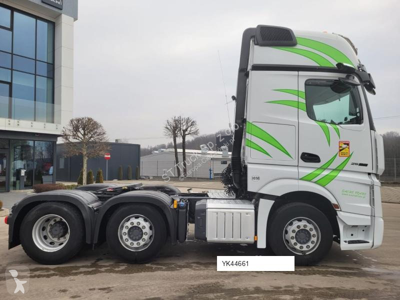 Trekker Mercedes ACTROS 2558