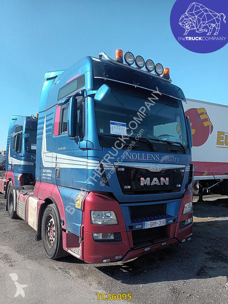 Traktor MAN 440