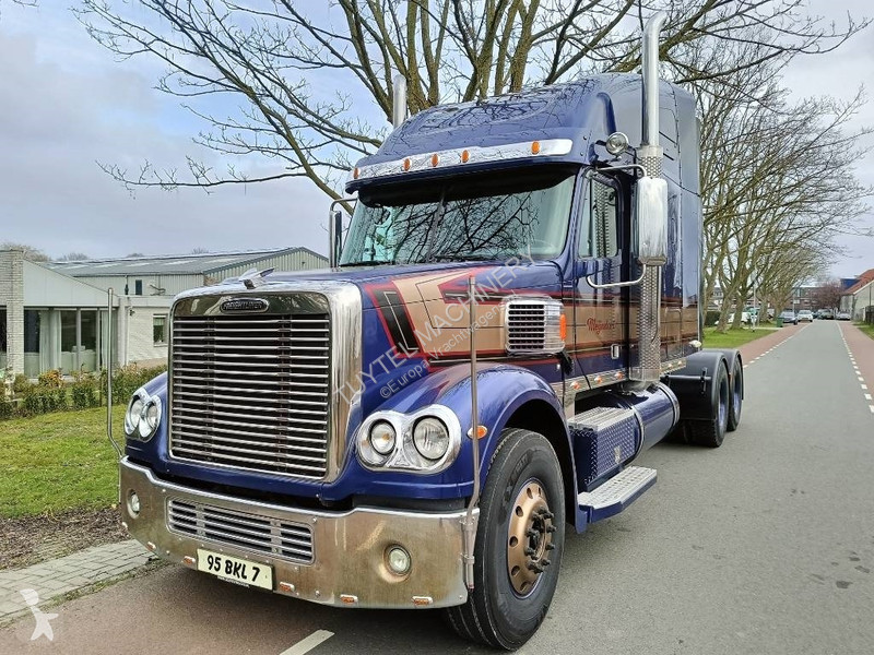 Traktor Freightliner 500 hp caterpillar truck...